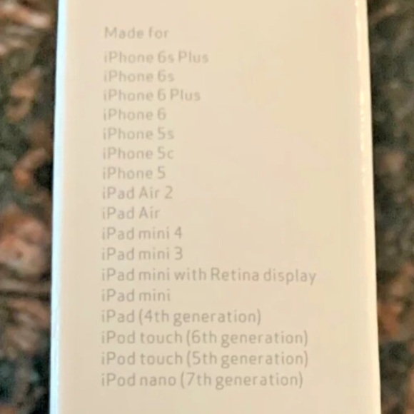 Black Car Charger for iPhone and iPad 30.00 - Picture 4 of 6